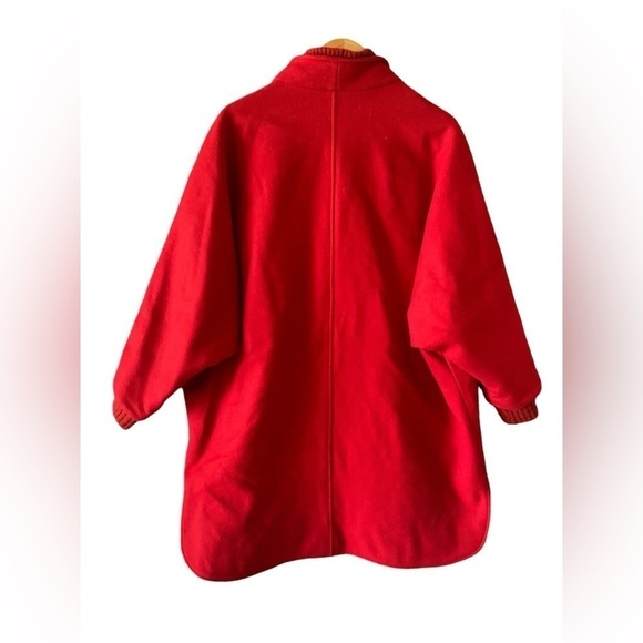 Maggie T Womens Coat Size M Red Wool Boucle Swing High Neck Long Sleeve - Picture 2 of 8